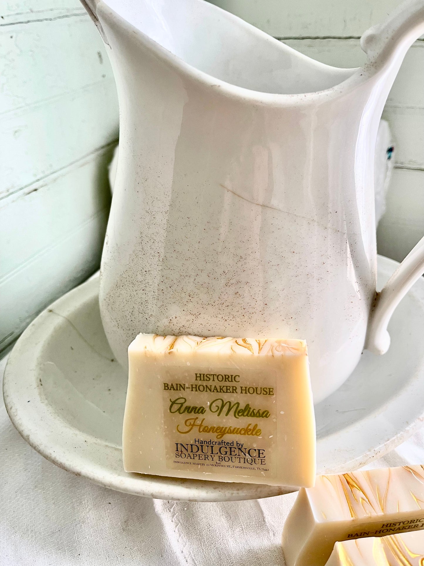 Anna-Melissa Soap Bar in Honeysuckle Scent