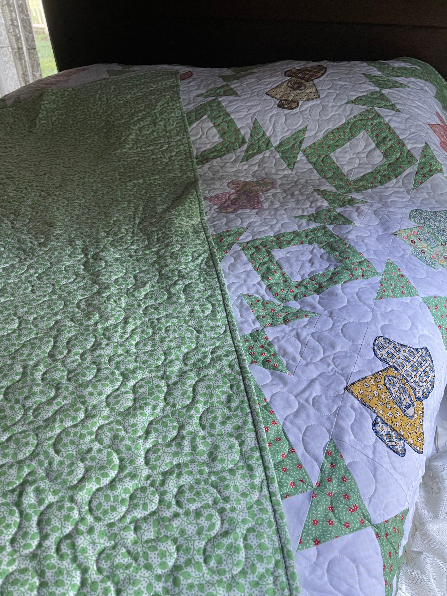 Annual Quilt Raffle Sunbonnet Sue