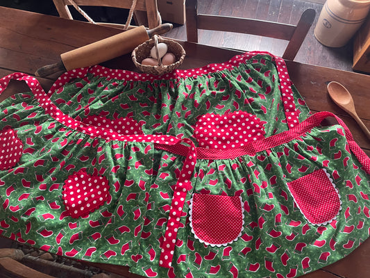 Christmas Aprons Set of 3 One Adult Size and 2 Child Sizes