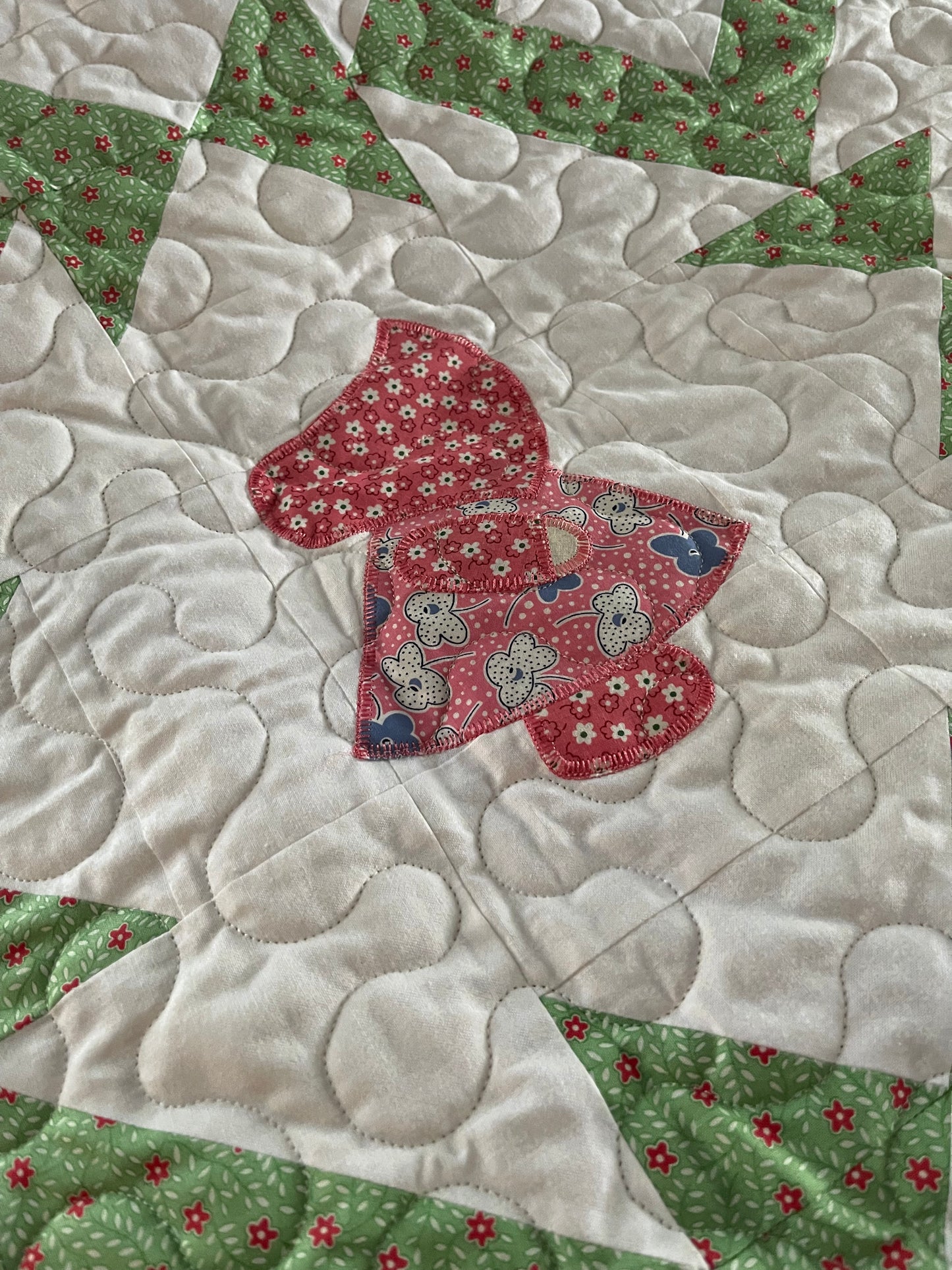 Annual Quilt Raffle Sunbonnet Sue