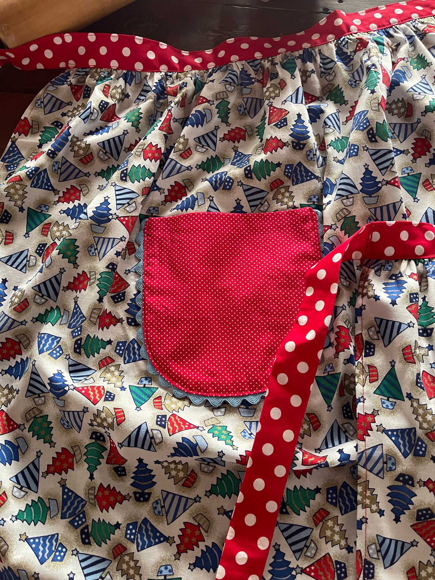 Christmas Aprons Set of 2 One Adult One Child