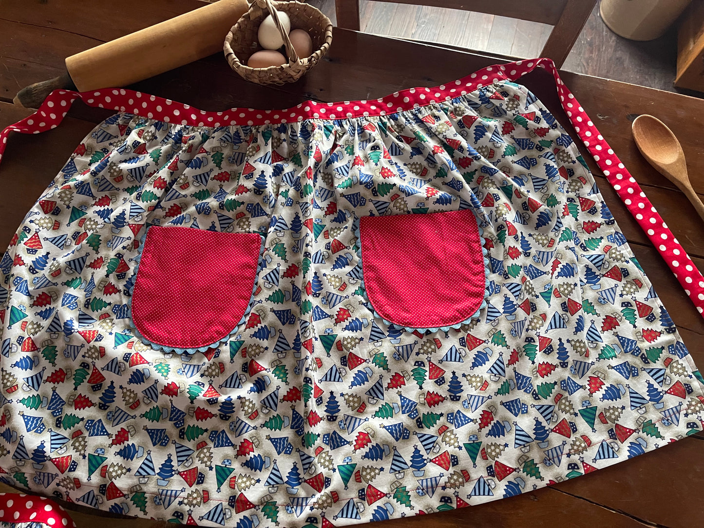 Christmas Aprons Set of 2 One Adult One Child