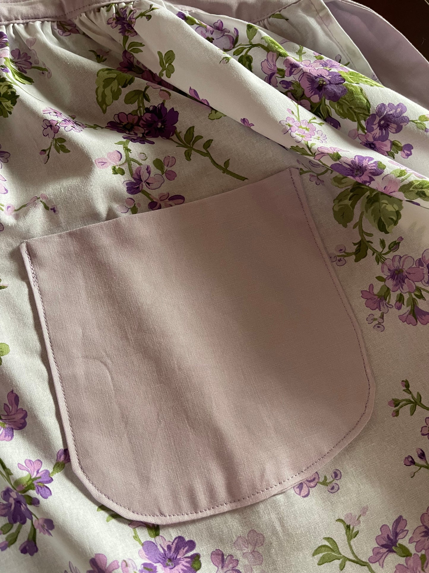 Vintage Replica Fabric Apron Set of 2 One Adult Size One Child Size