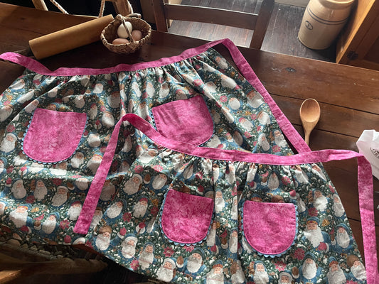 Christmas Aprons Set of 2 One Adult One Child